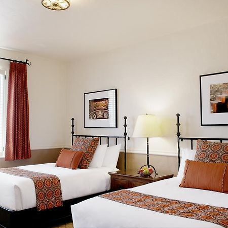 Cypress Inn Carmel-by-the-Sea Eksteriør bilde